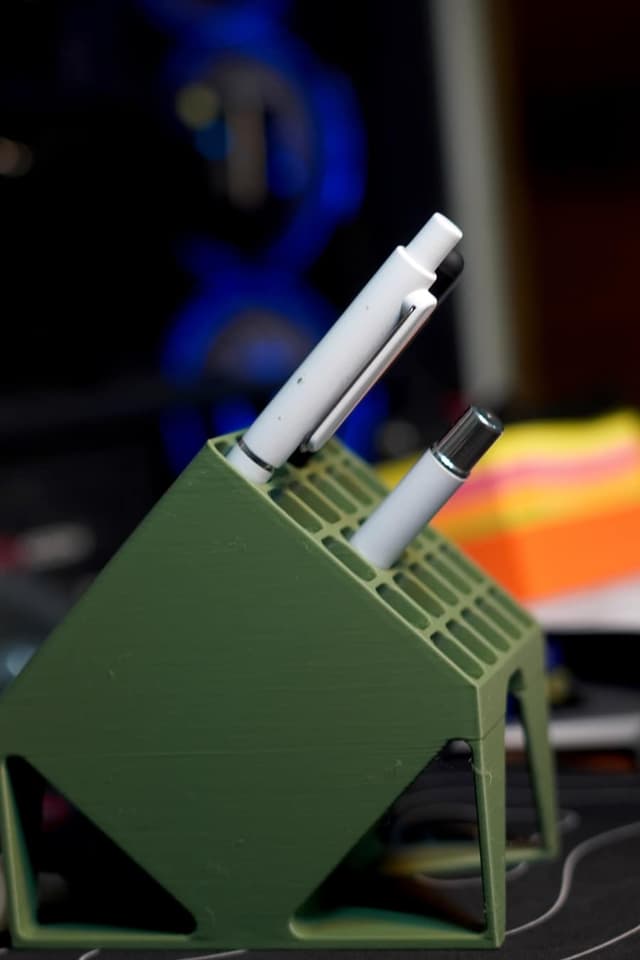 Pen Holder